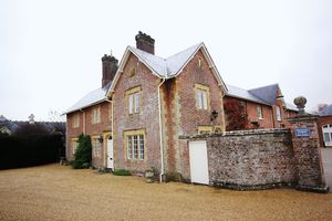Front elevation- click for photo gallery